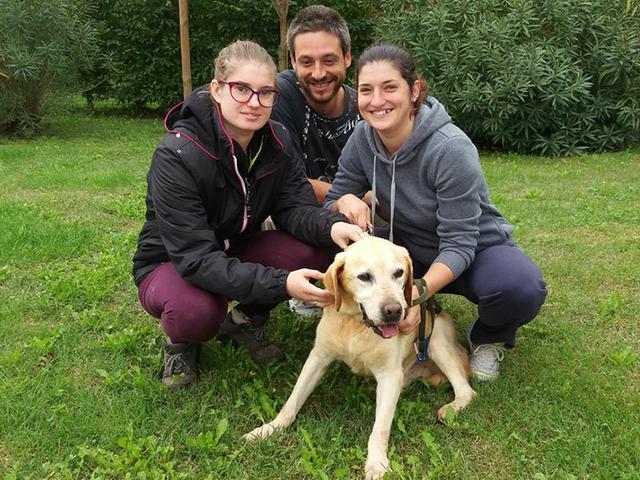 Agor con la sua nuova famiglia